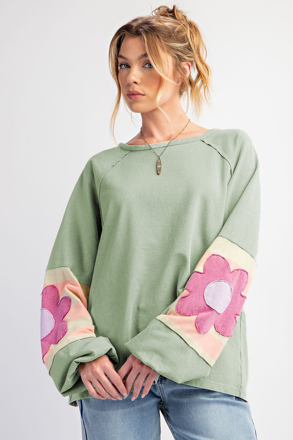 Smoke Green Flower Patchwork Raglan Sleeve SEAM SEAM TOVERSIDED TOP