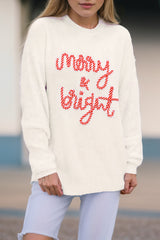 Suéter navideño con rayas blancas con letras alegres y brillantes