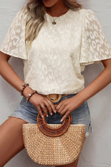 Chemisier beige élégant en jacquard à manches papillon-A WOMAN WE LOVE