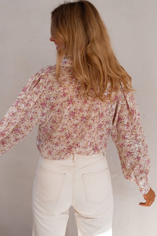 V -neck pink shirt and bishop sleeves with floral print