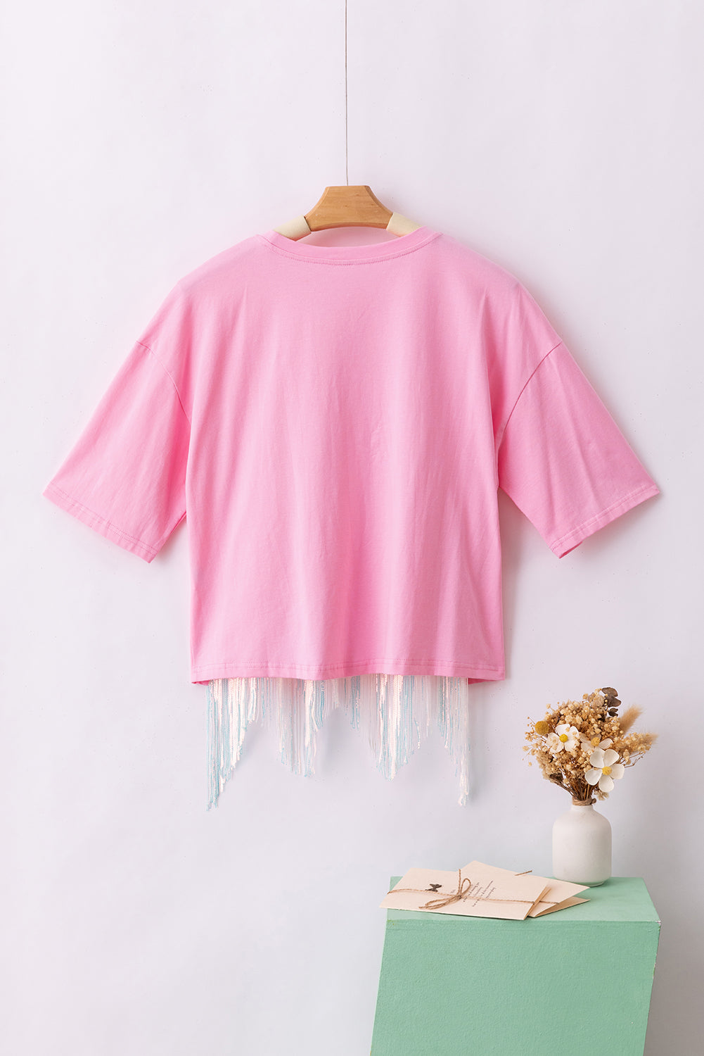 Camiseta de cosecha de lentejuelas rosa con flecos