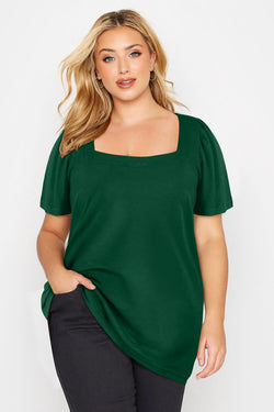 High green with short sleeves and frowned shoulders with square and large cervix