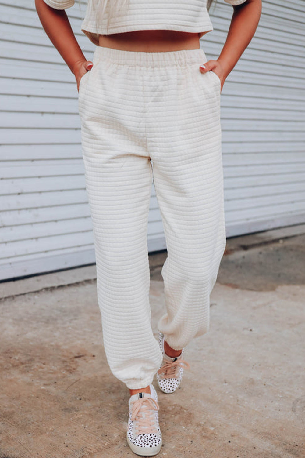 White Trellis Textured Cropped T-Shirt and Jogger Pants Set