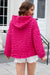 Sudadera con capucha en relieve con textura rosa