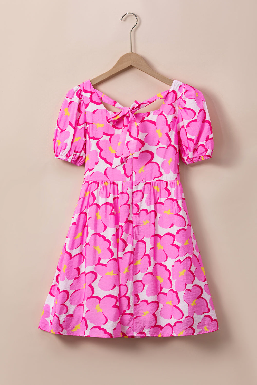 Flowing dress with pink floral print, square neck, empire waist