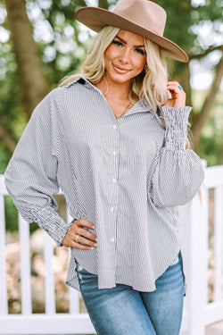 Striped drob shirt with reverse and smocked with pocket