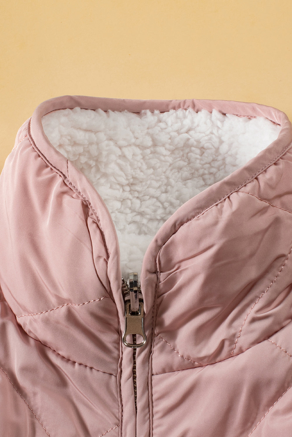 Pink Fleece ausgekleidet gesteppte Westemäntel