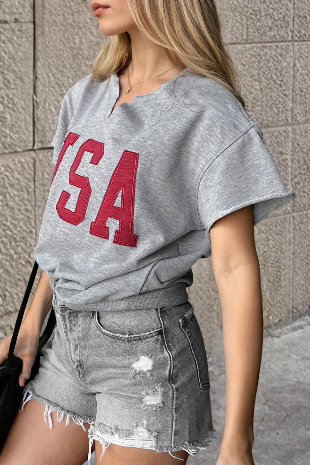 Light gray light t-shirt with lettering USA and notched collar