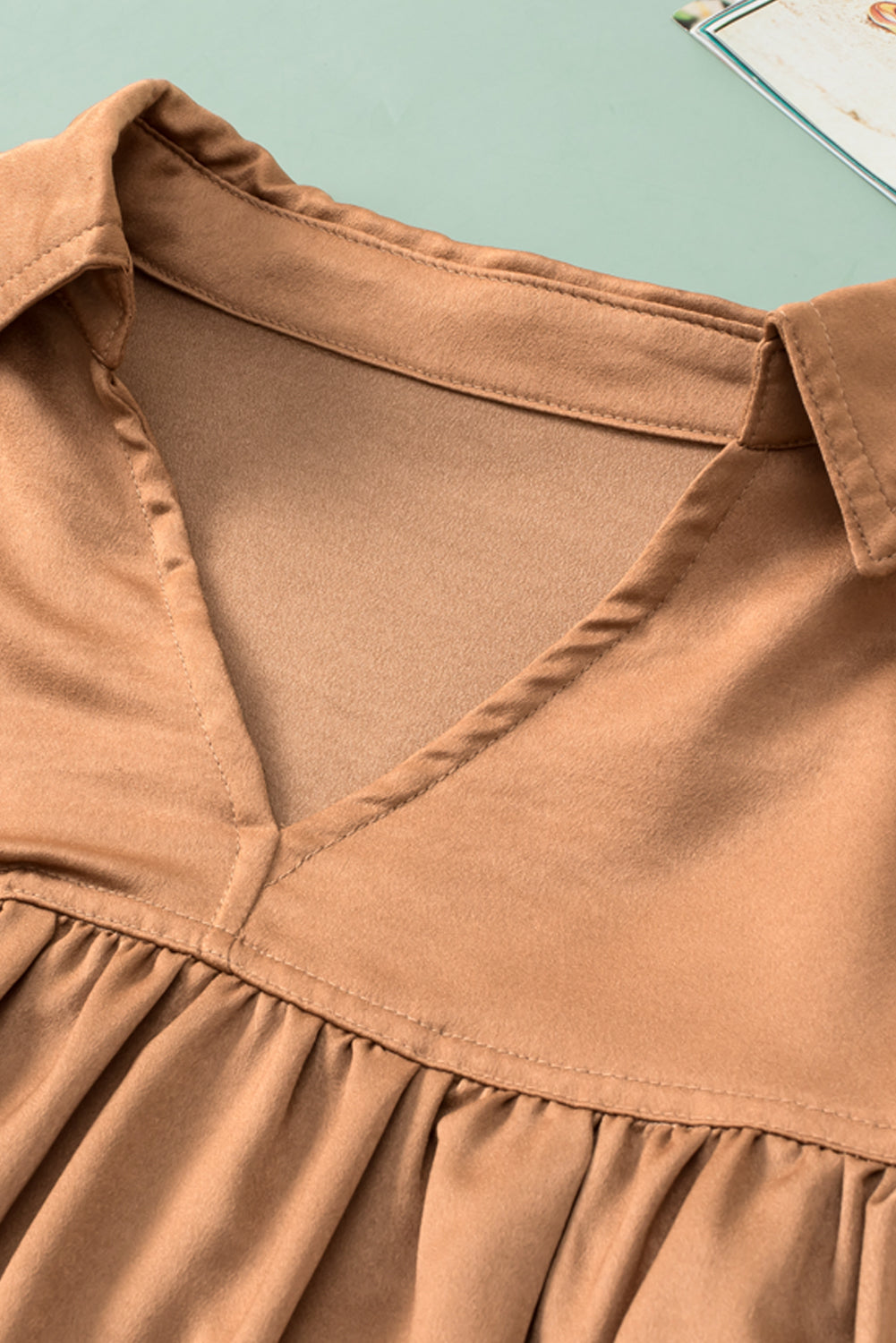 Blouse babydoll plissée à col et manches bouffantes marron