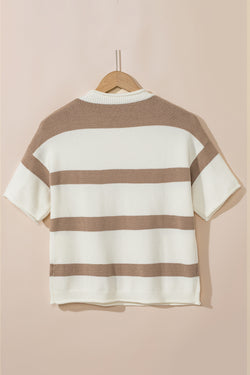 Light knitting with short sleeves and khaki stripes