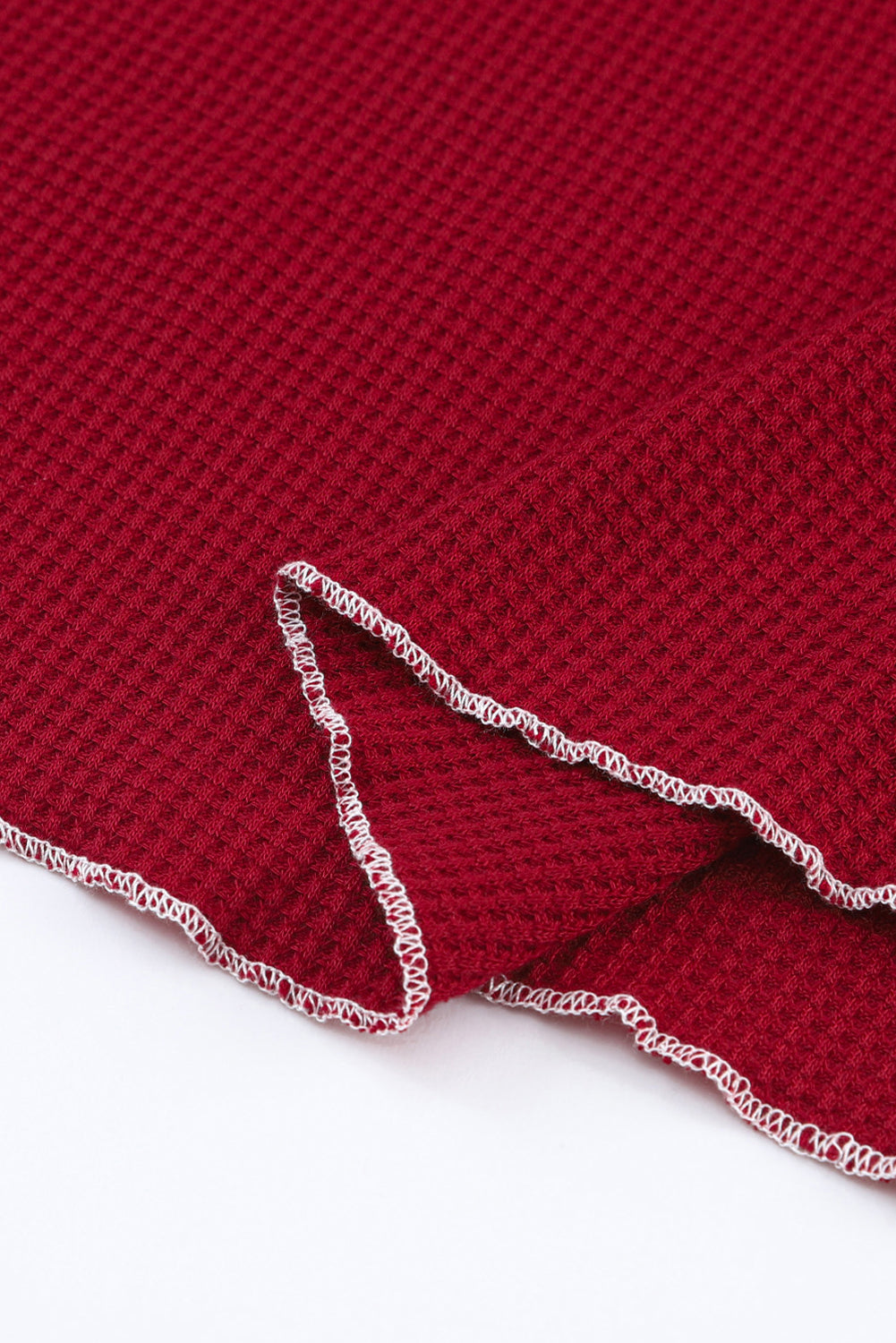 Haut texturé à manches longues et col rond rouge vif *