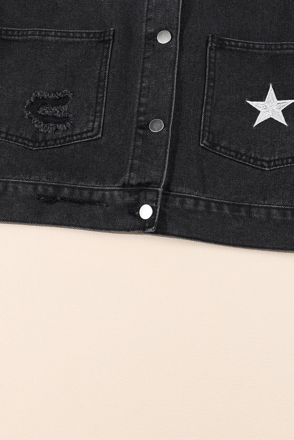 Schwarz Distressed Pearls Star Cropped Jeansjacke