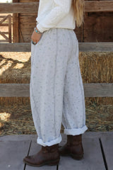 Pantalon gris fleuri à taille élastiquée, coupe regular
