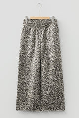 Jean ample marron à imprimé léopard et ourlet brut, taille élastique