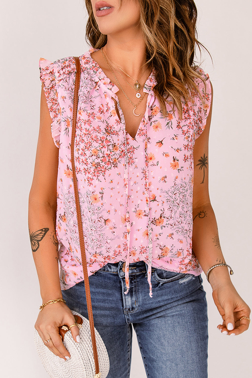 Top de manejo de adornos de estampado de estampado floral rosa