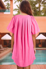 Bonbon pleated straight dress with slit, V-neck and short flowing sleeves