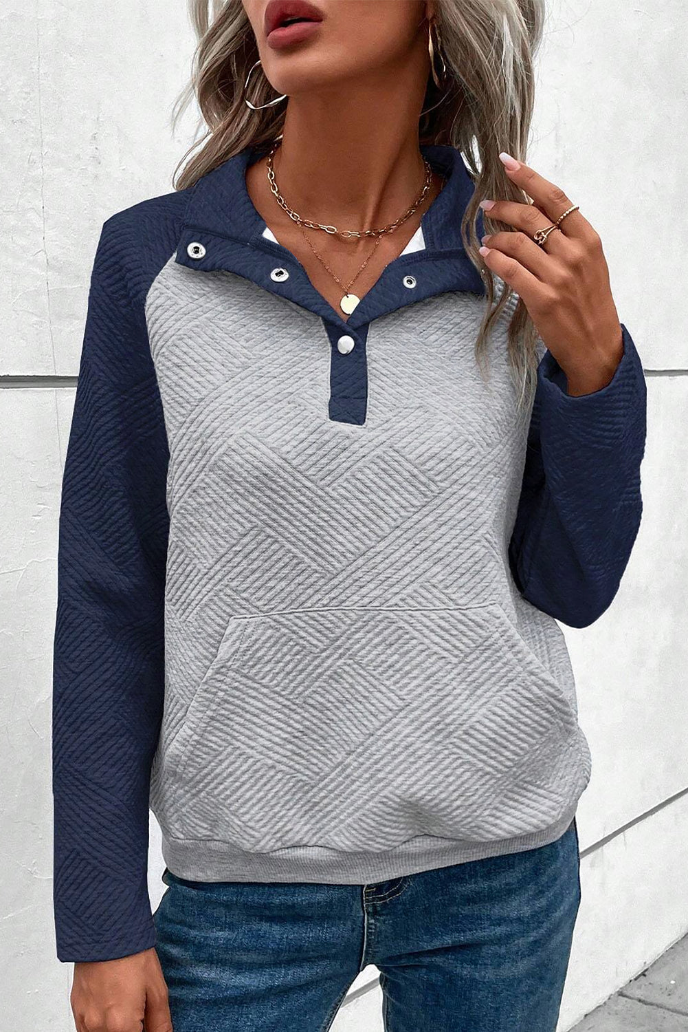 Grey textured raglan sleeve top with contrast splicing