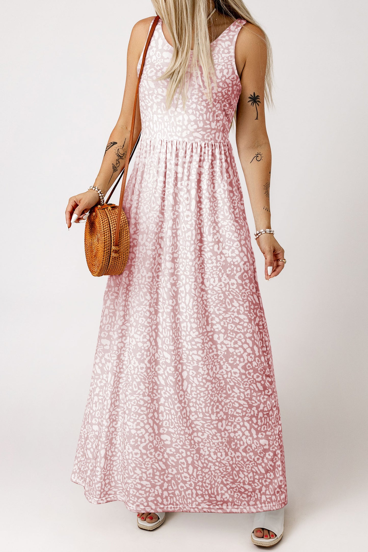 Vestido maxi sin mangas con estampado de leopardo rosa