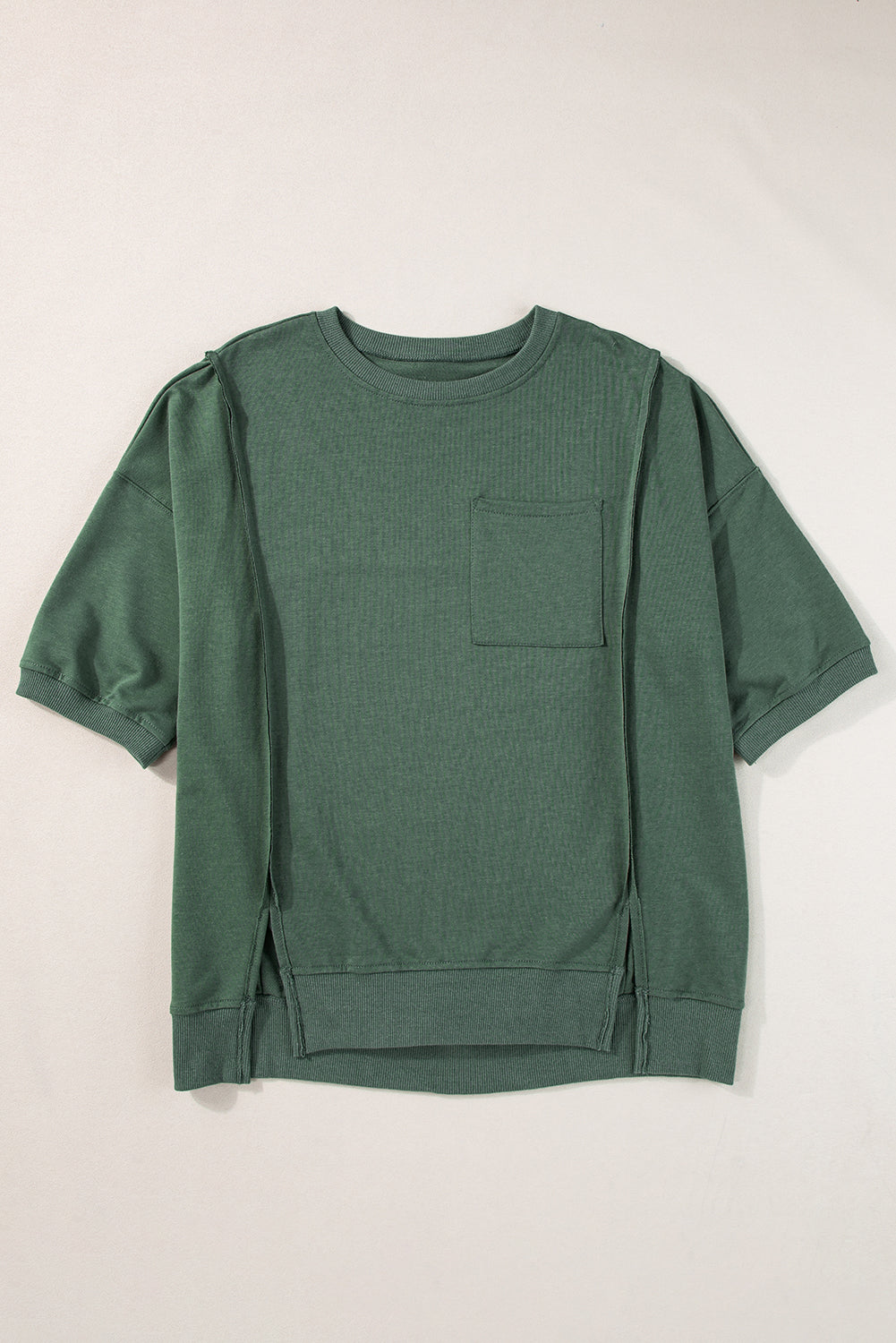 T-shirt ample fendu avec poche poitrine et couture exposée Laurel Green