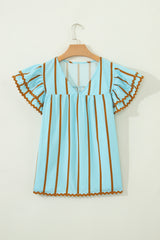Chemisier à rayures bleu ciel, bordure en ricac