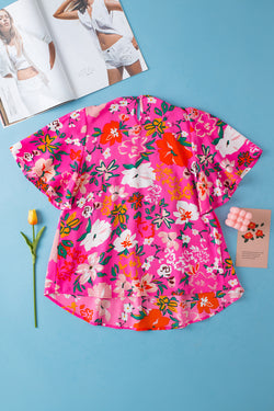 Short -sleeved sword blouse and pink flowers