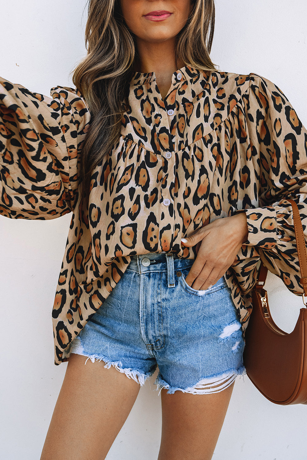Camisa relajada de gran tamaño beige con estampado de leopardo y mangas de pelota