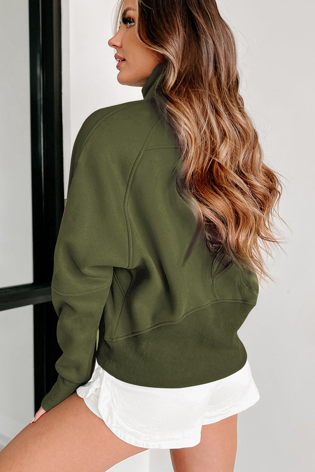 Green sleeve sweatshirt *