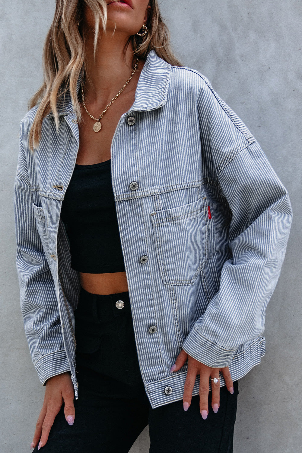 Veste en jean oversize délavée à rayures bleu ciel avec poches