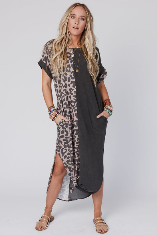 Black leopard t-shirt dress contrast with short sleeves with slits