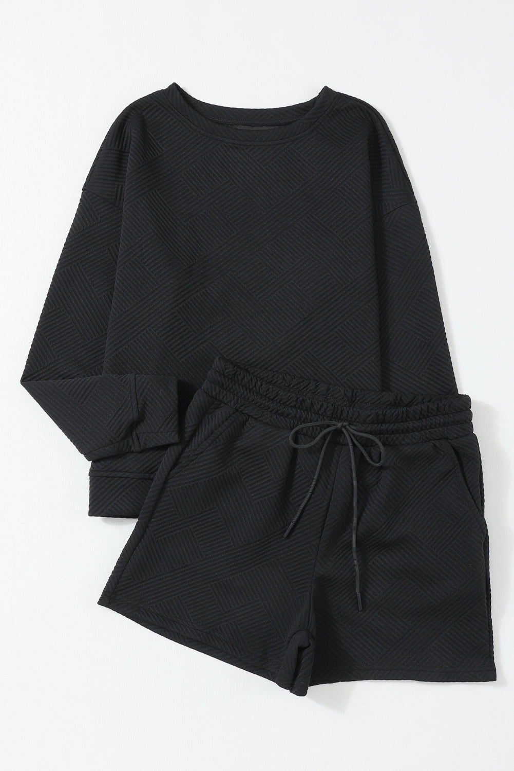 Ensemble haut texturé noir à manches longues et short à cordon de serrage-A WOMAN WE LOVE