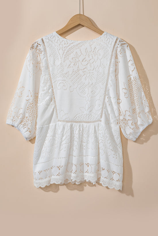 White Blouse with V -neck and screaming hem hollowed out with lace hook