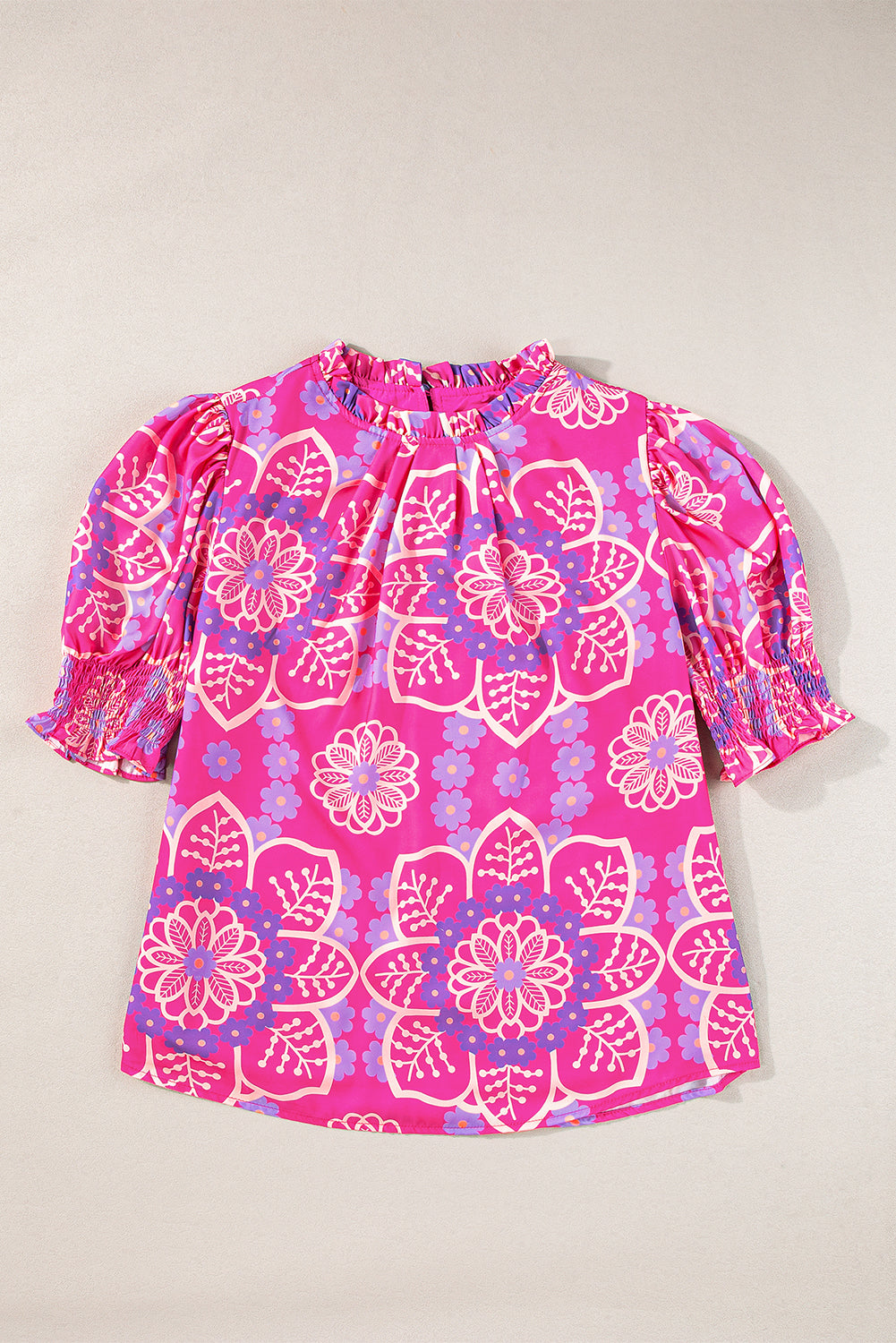 Blouse smockée à manches bouffantes et col volanté à imprimé floral rose-A WOMAN WE LOVE