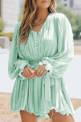 Combi-short plissée à volants et boutons à la taille, col en V, vert-A WOMAN WE LOVE