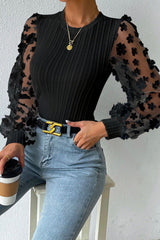 Chemisier en tricot texturé noir à manches en maille avec appliques florales-A WOMAN WE LOVE