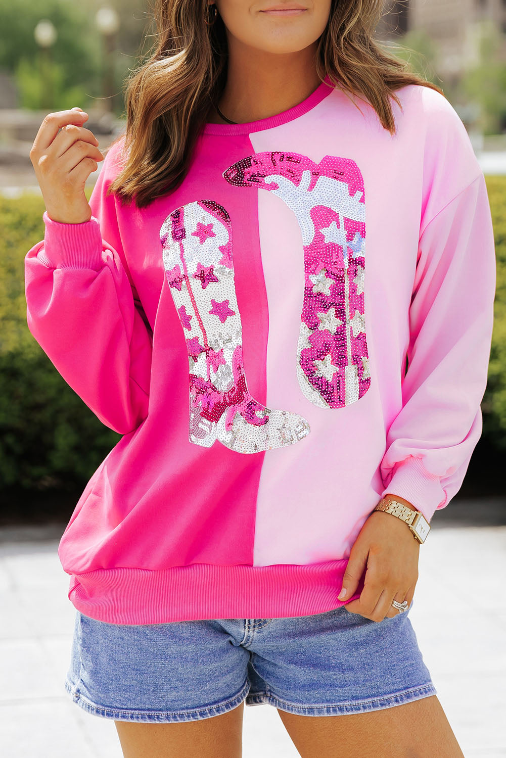 Graphic sweatshirt with Cow Girl Boots with glitter and pink color blocks