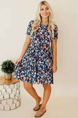 Robe trapèze à fleurs bleue à manches courtes