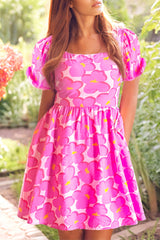 Vestido de estampado floral rosa fluido, cuello cuadrado, cintura de imperio