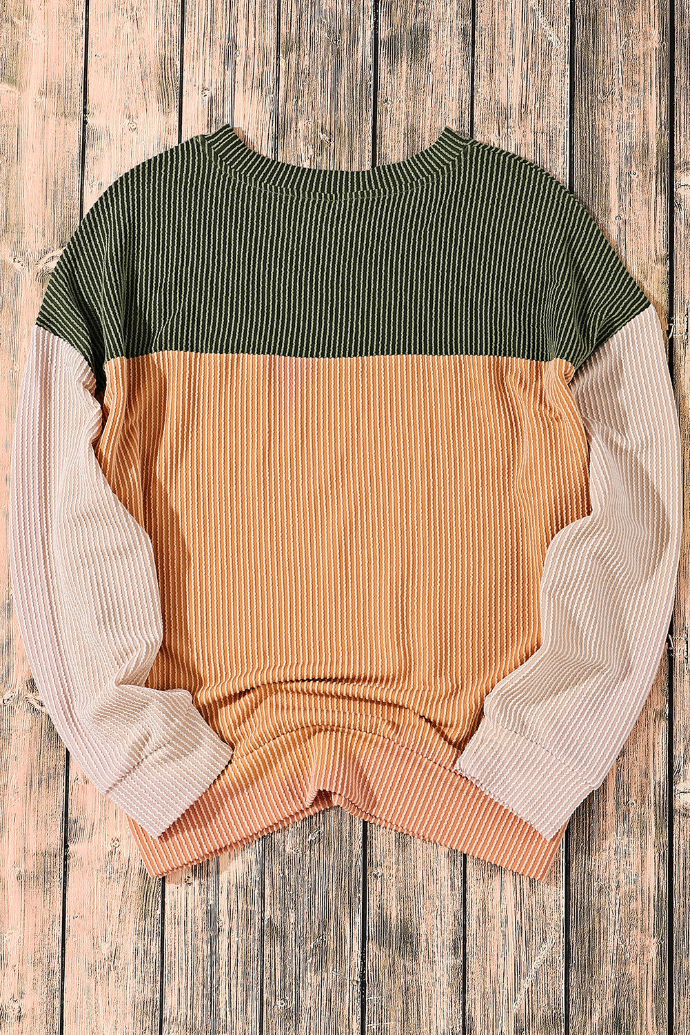 Highly ribbed with long sleeves *