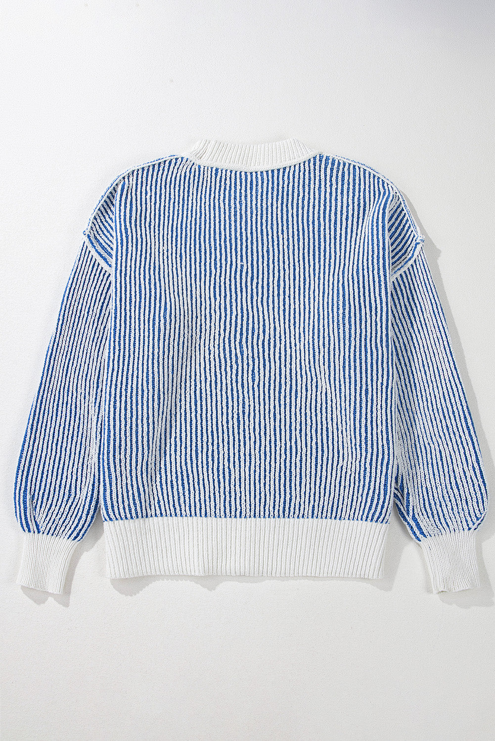 Pull ample à bords contrastés en tricot texturé à rayures bleu foncé