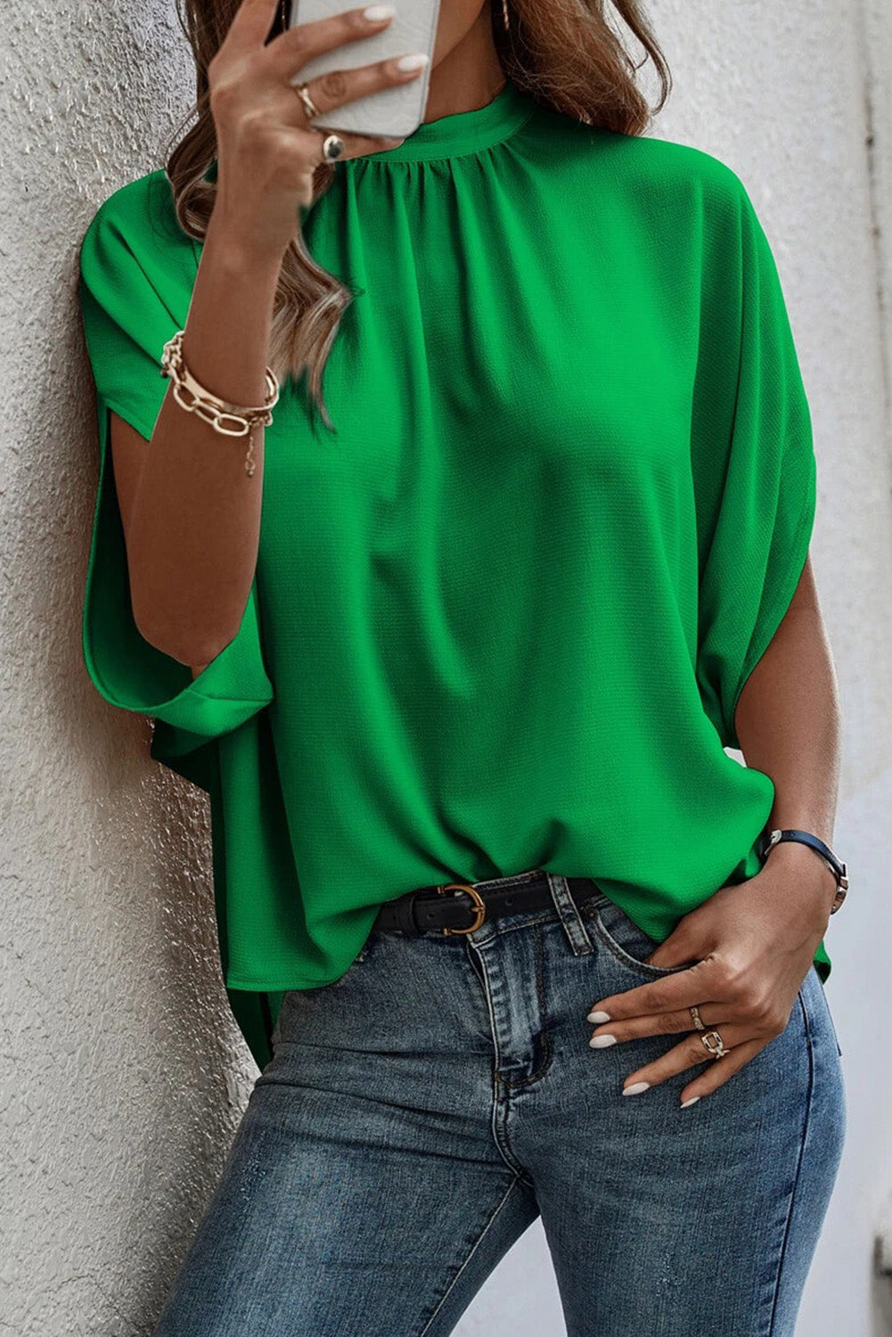 Blusa manica a pipistrello a split mock solido verde brillante