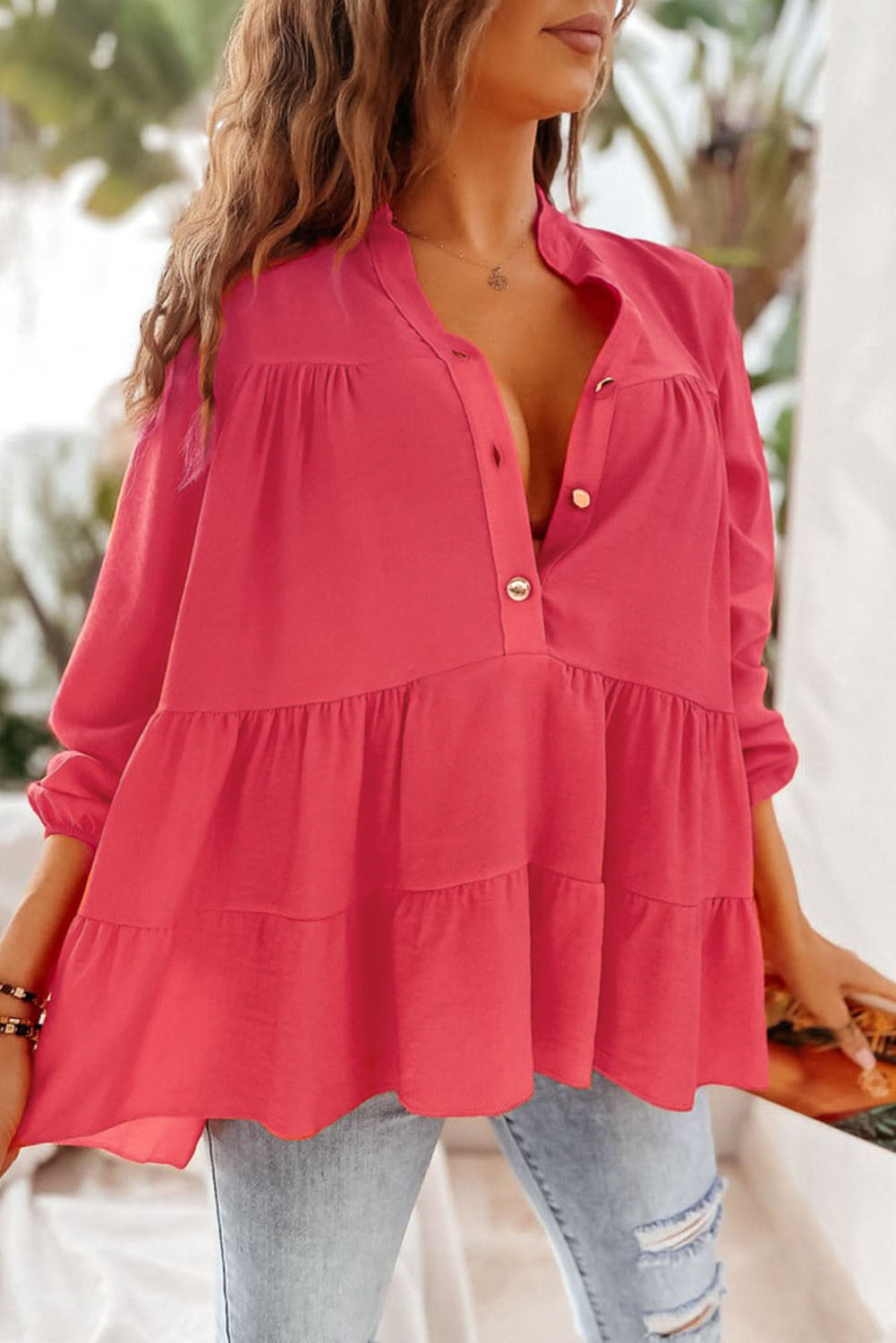 Blouse rose à manches longues et volants à moitié boutonnés-A WOMAN WE LOVE