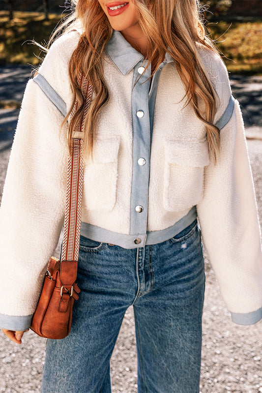 Veste Sherpa boutonnée à bordure contrastée blanche