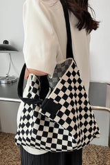 Grand sac cabas noir en maille à motif damier