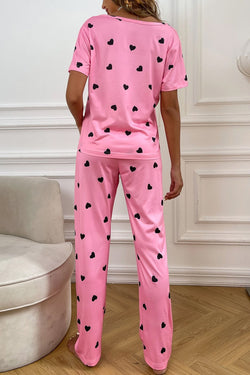 Ensemble de détente rose avec t-shirt et pantalon à imprimé cœur pour la Saint-Valentin