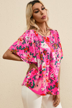 Short -sleeved sword blouse and pink flowers