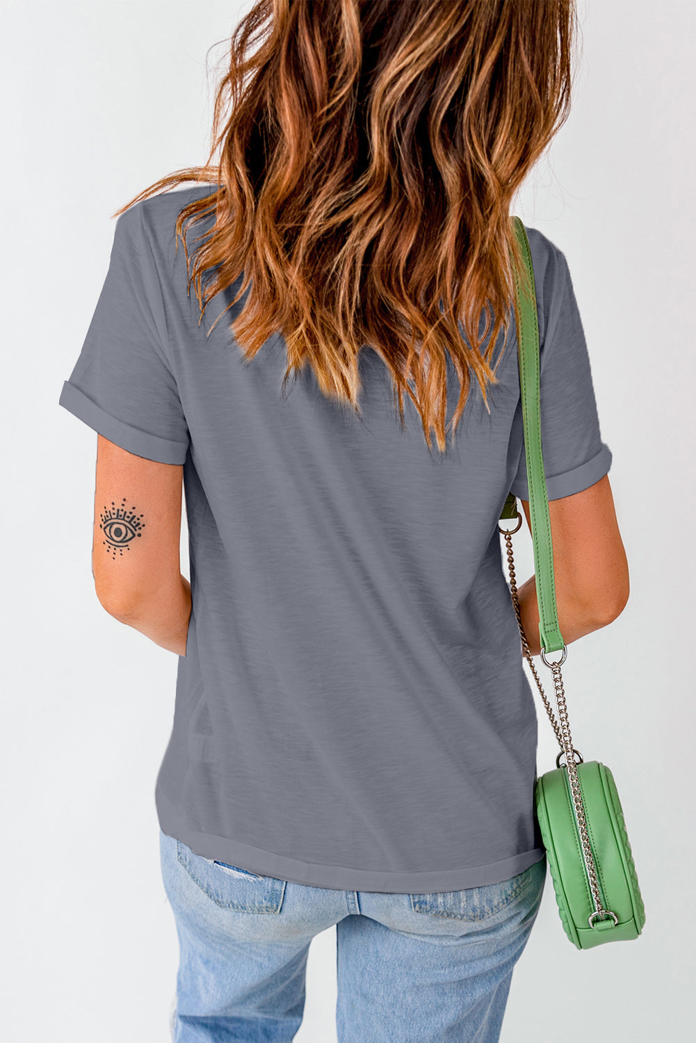 Camiseta de cuello redondo gris no cree