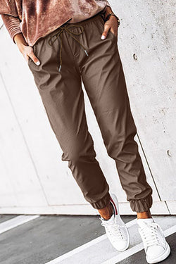 Pantalon de jogging en cuir marron avec lien à la taille