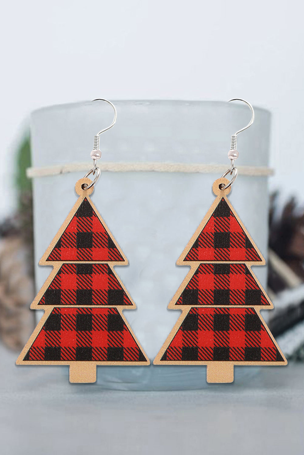 Boucles d'oreilles pendantes en bois d'arbre de Noël à carreaux rouges-A WOMAN WE LOVE