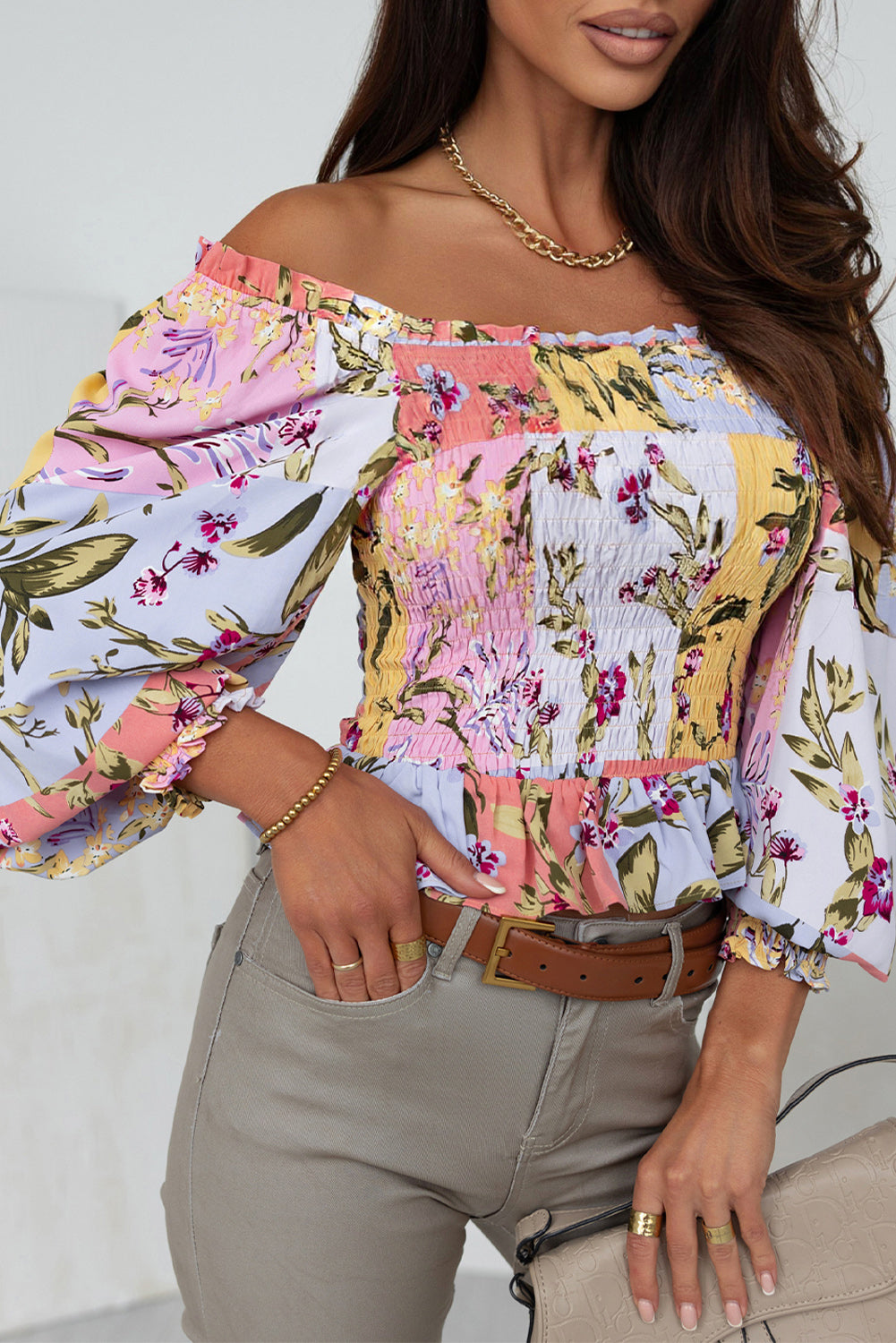 Blusa multicolor de adornos cuadrados lisoneados con liquidación