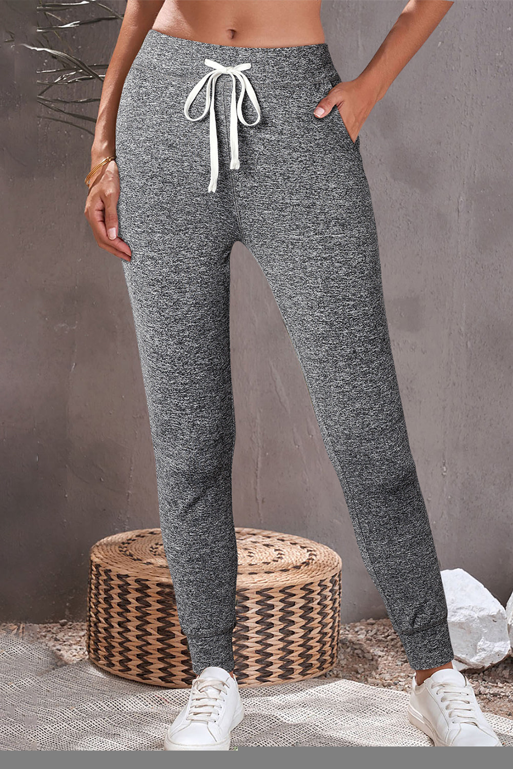 Joggeurs de taille gris à cordon